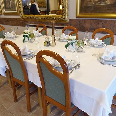 Hotel Vila Tina زغرب المظهر الخارجي الصورة
