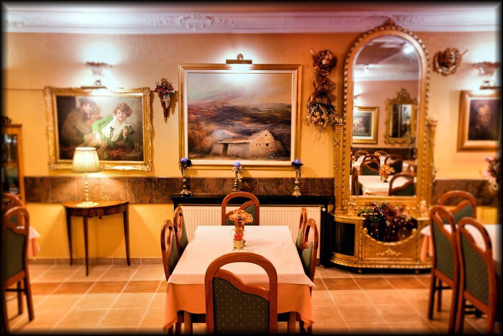 Hotel Vila Tina زغرب المظهر الخارجي الصورة