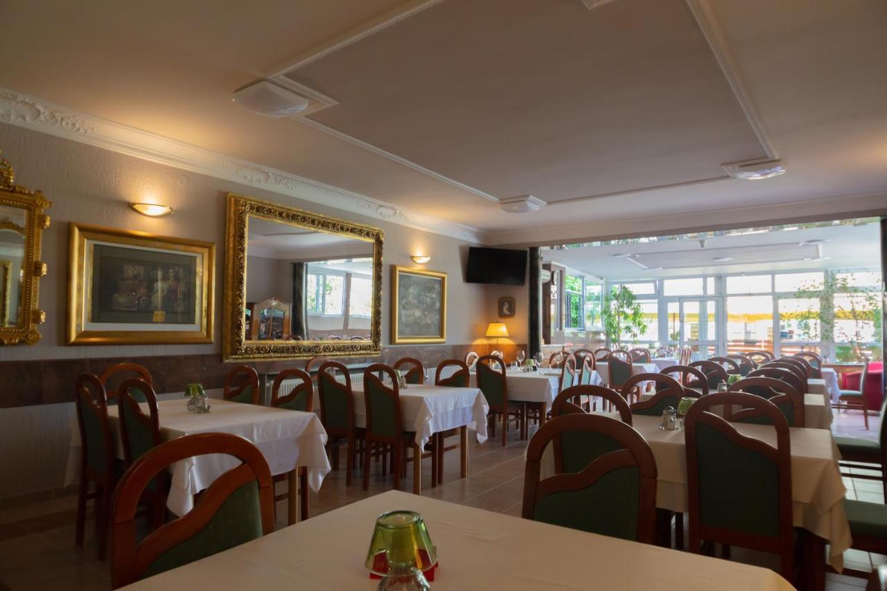 Hotel Vila Tina زغرب المظهر الخارجي الصورة