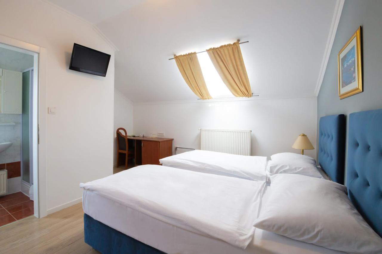 Hotel Vila Tina زغرب المظهر الخارجي الصورة